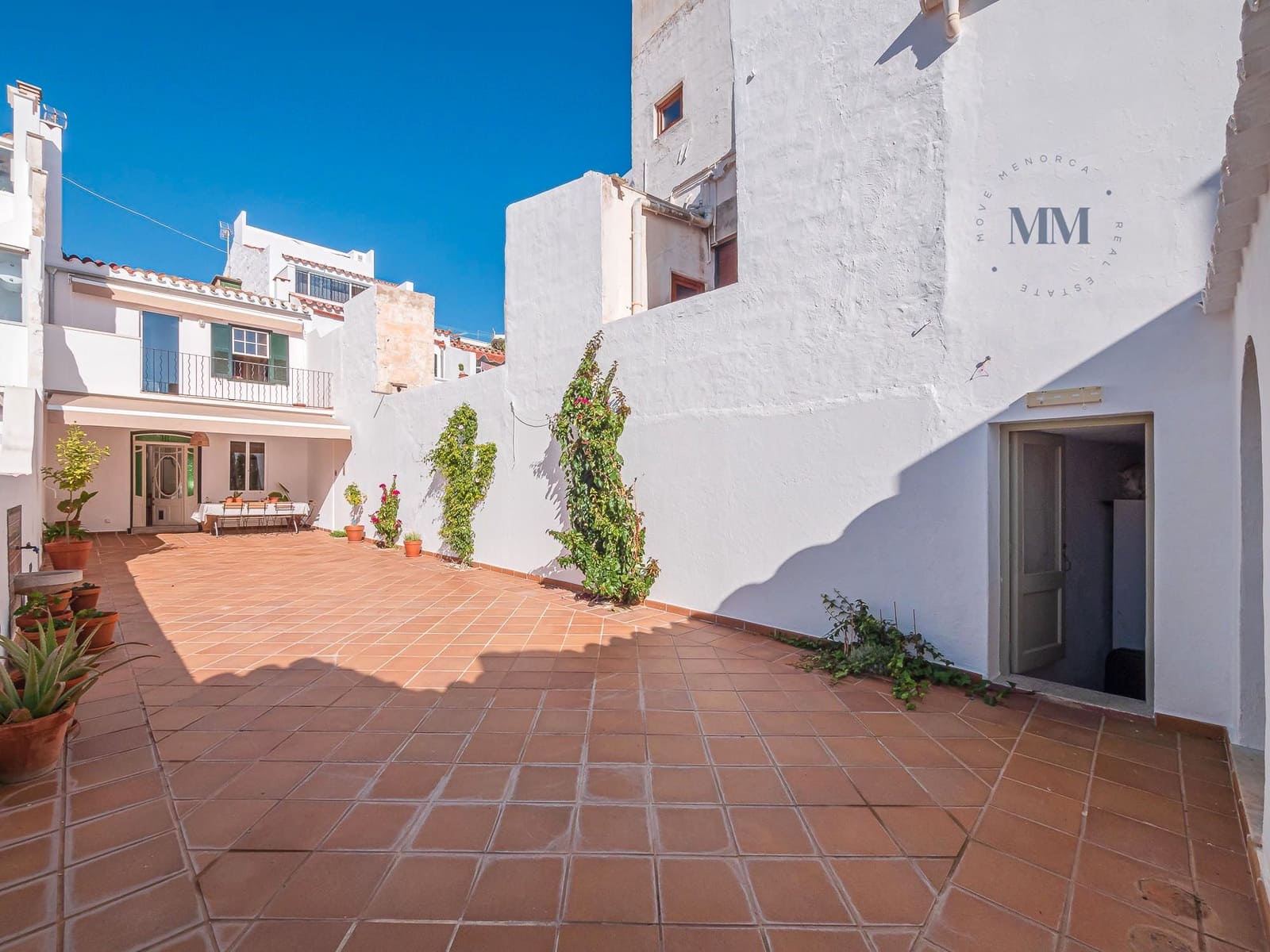 4 soverom Hus til salgs i Mahon / Mao med garasje - € 984 000 (Ref: 8784471)