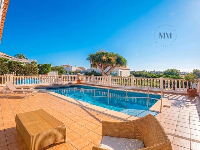 4 bedroom Villa for sale in Cala Llonga, Mahón / Maó with pool garage - € 795,000 (Ref: 8784481)