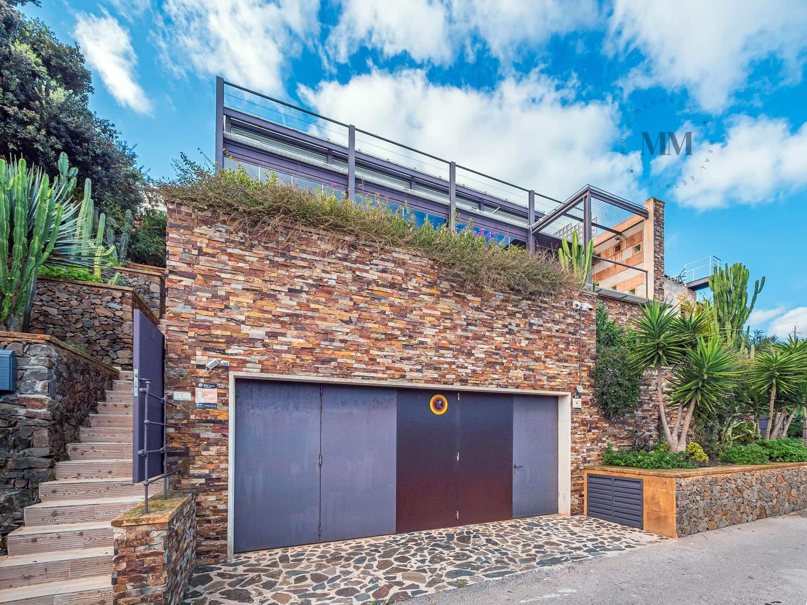 4 soverom Villa til salgs i Mahon / Mao med svømmebasseng garasje - € 2 960 000 (Ref: 8784482)