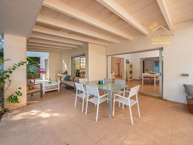 4 soveværelse Villa til salg i Son Parc, Es Mercadal med swimmingpool - € 850.000 (Ref: 8784494)