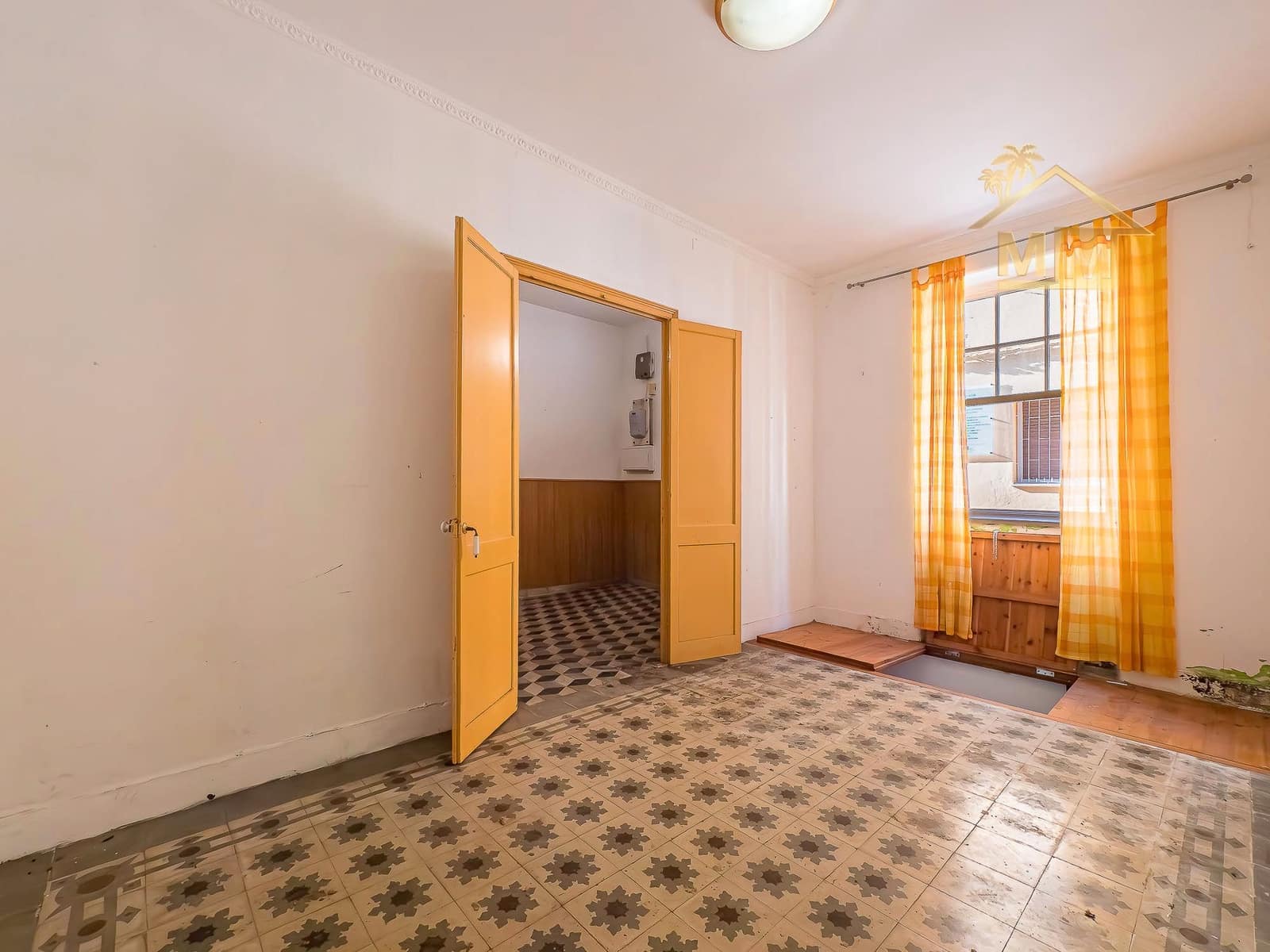 6 soveværelse Byhus til salg i Mahon / Mao - € 699.000 (Ref: 8784512)