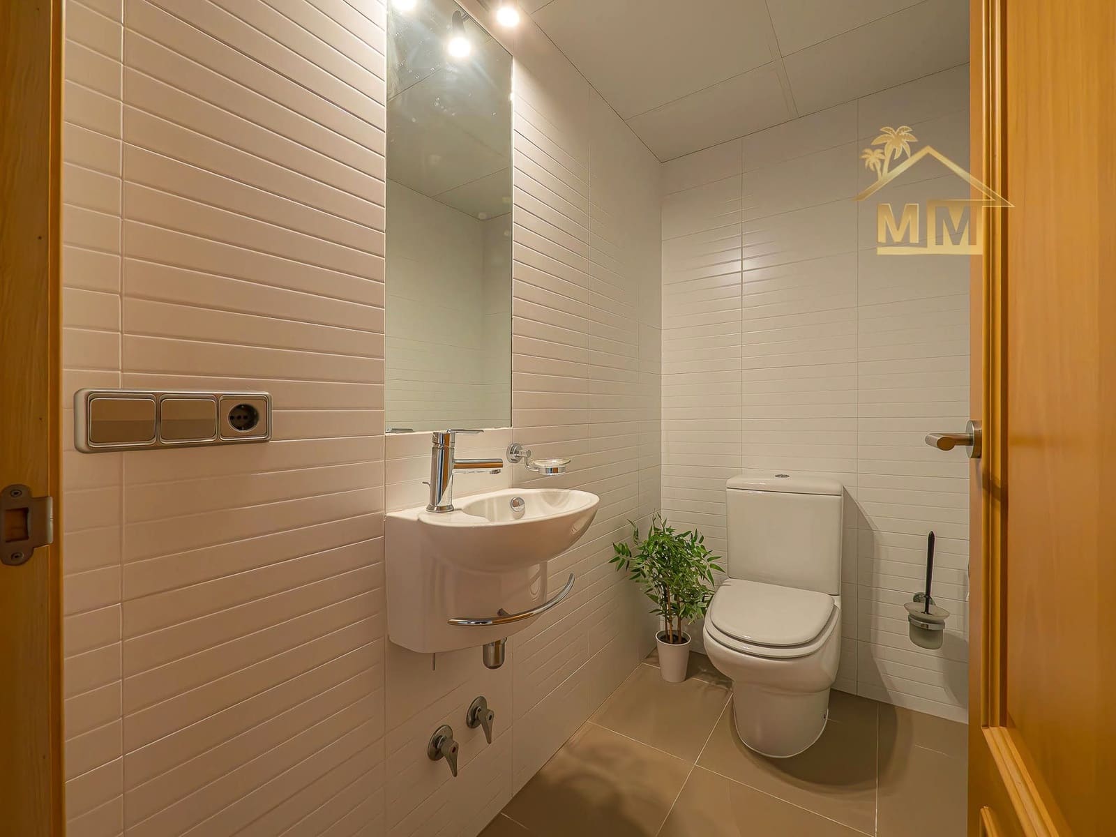 5 soveværelse Villa til salg i Cala Llonga med swimmingpool garage - € 1.850.000 (Ref: 8784517)