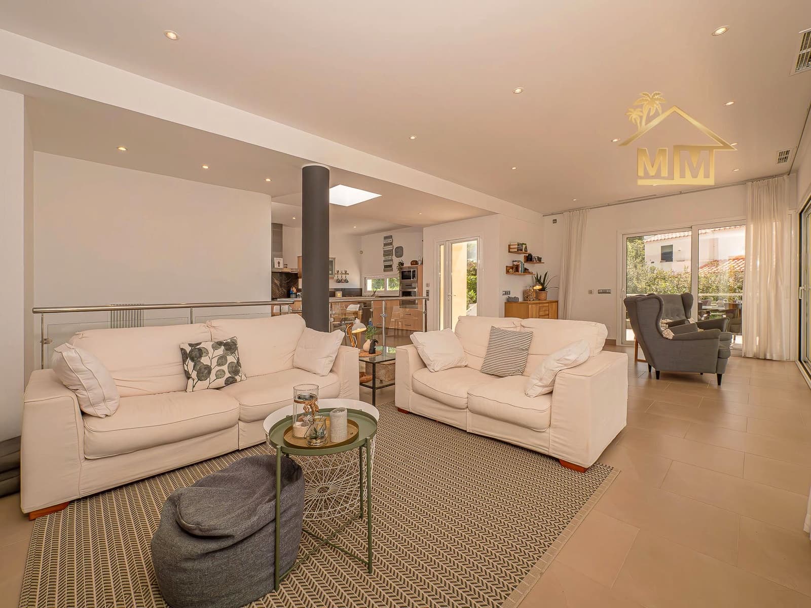 5 soveværelse Villa til salg i Cala Llonga med swimmingpool garage - € 1.850.000 (Ref: 8784517)