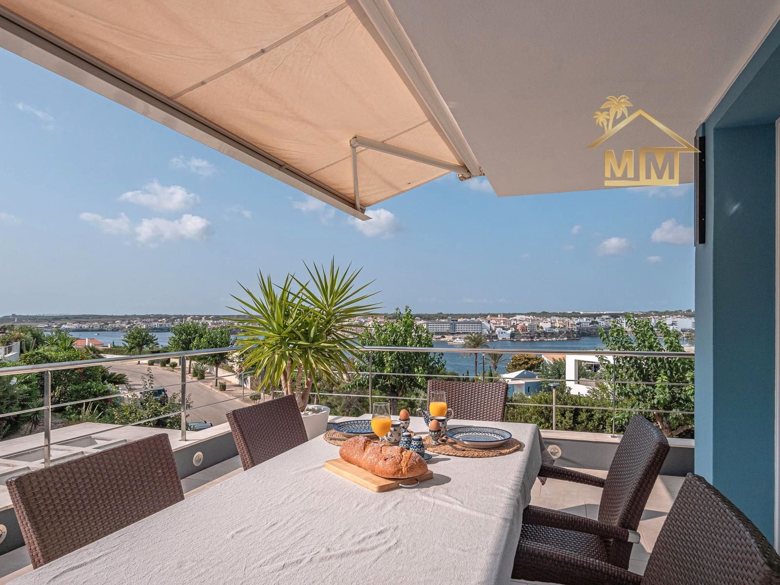 5 soveværelse Villa til salg i Cala Llonga med swimmingpool garage - € 1.850.000 (Ref: 8784520)