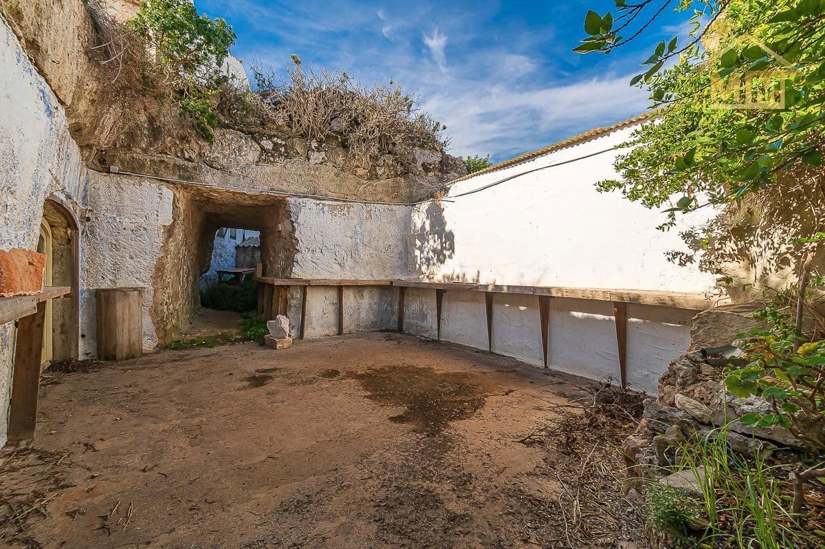 Finca/Landhuis te koop in Es Castell - € 850.000 (Ref: 8784551)