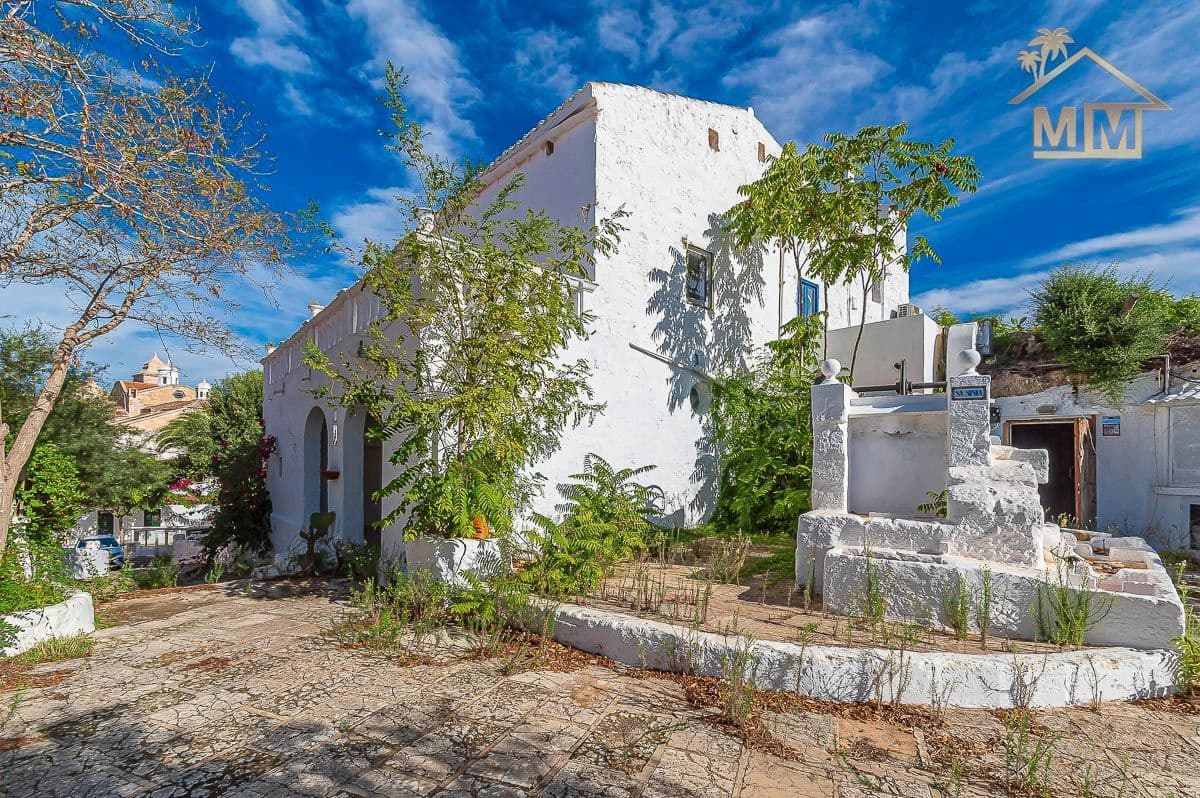 Finca/Landhuis te koop in Es Castell - € 850.000 (Ref: 8784551)