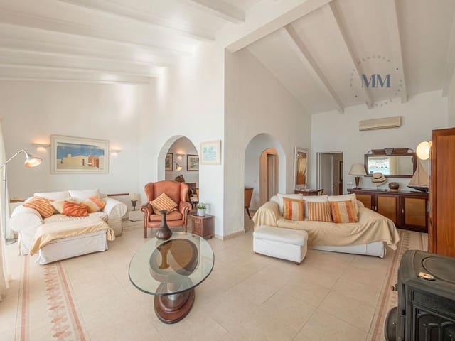 4 soveværelse Villa til salg i Sant Antoni, Mahón / Maó med swimmingpool - € 1.100.000 (Ref: 8790155)