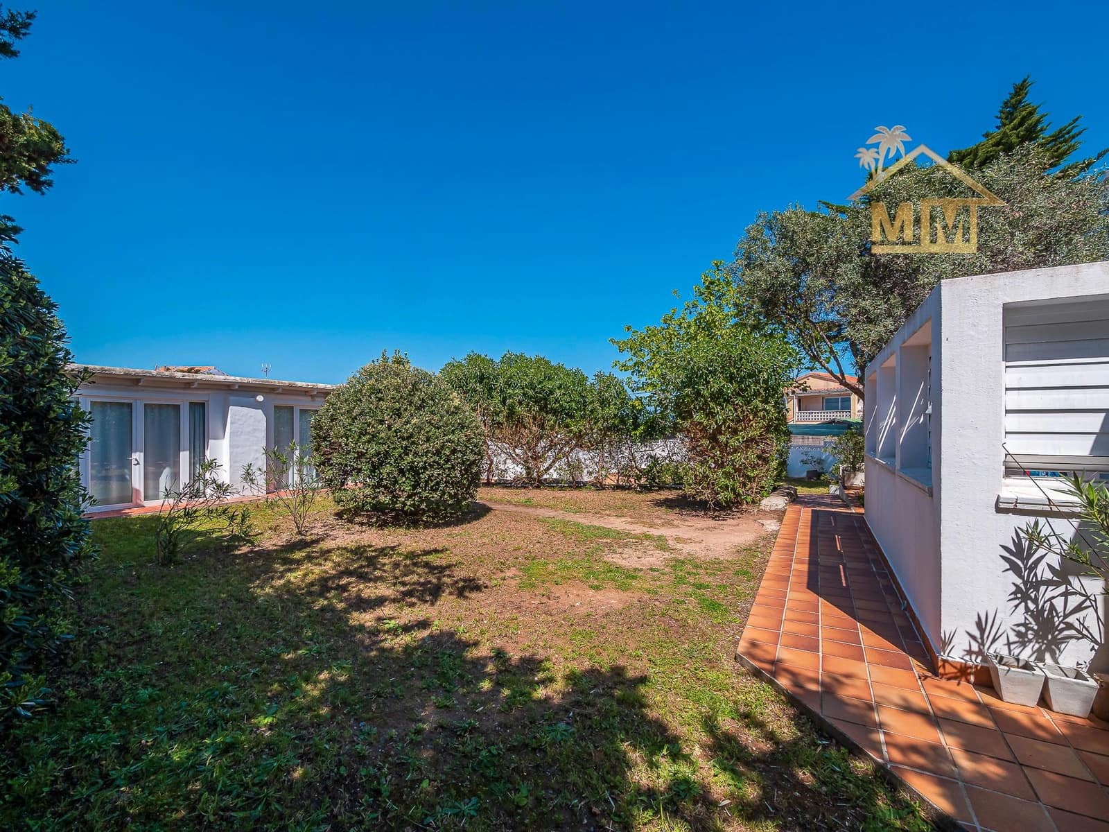 8 quarto Moradia para venda em Es Castell com piscina - 1 250 000 € (Ref: 8880650)