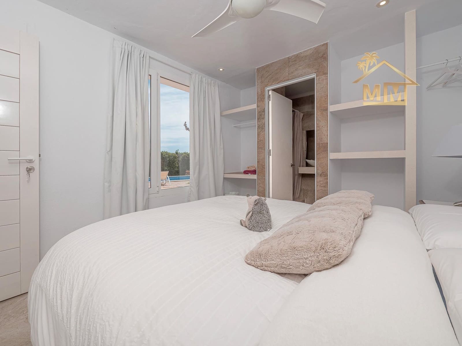 8 quarto Moradia para venda em Es Castell com piscina - 1 250 000 € (Ref: 8880650)