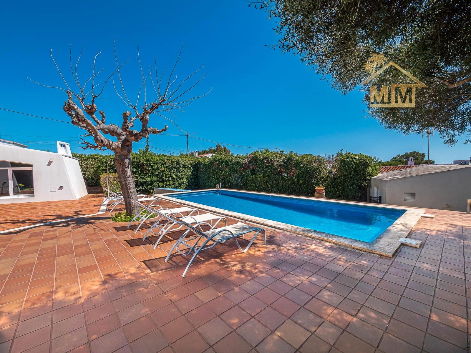 8 quarto Moradia para venda em Es Castell com piscina - 1 250 000 € (Ref: 8880650)