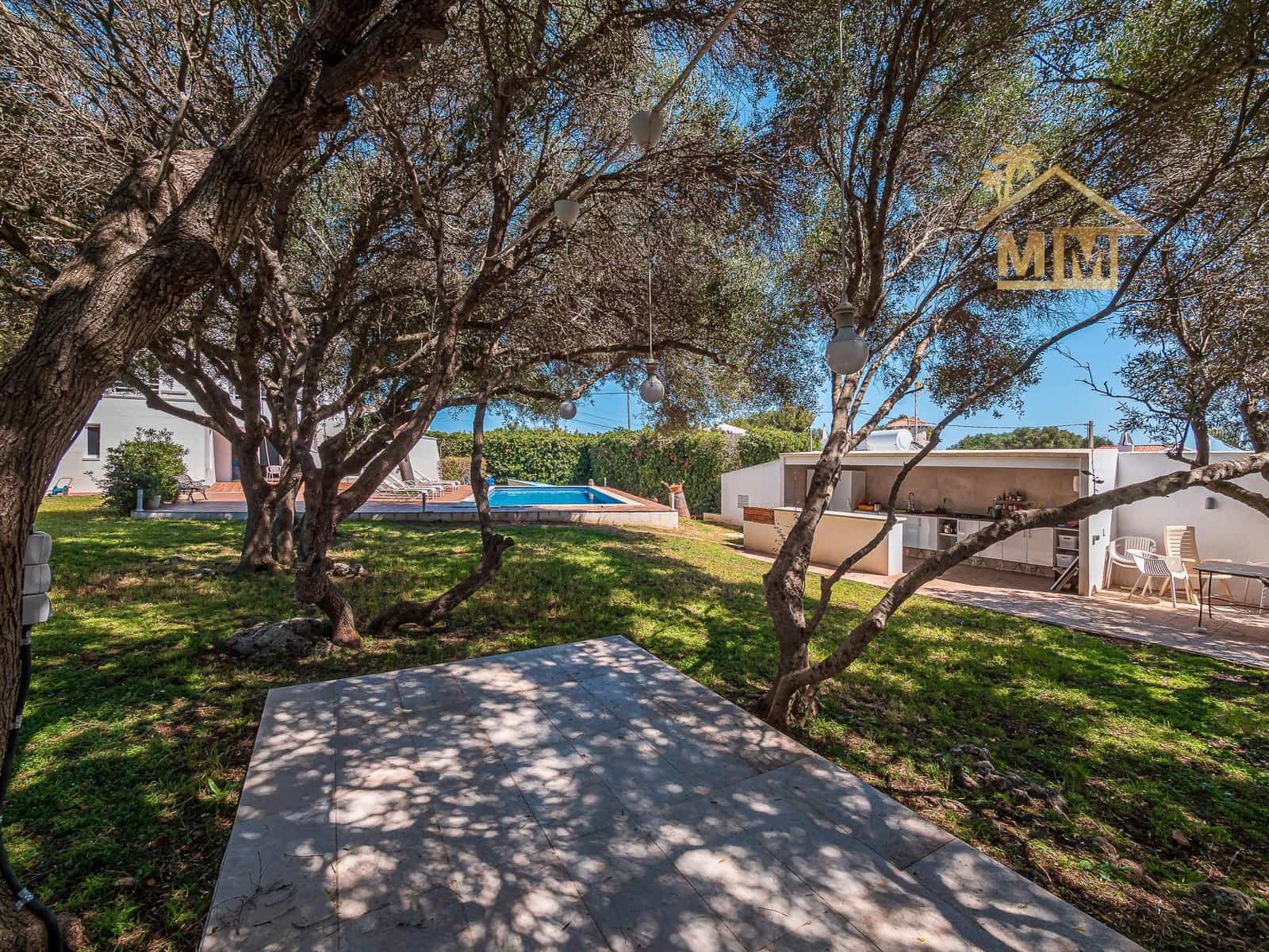 8 quarto Moradia para venda em Es Castell com piscina - 1 250 000 € (Ref: 8880650)