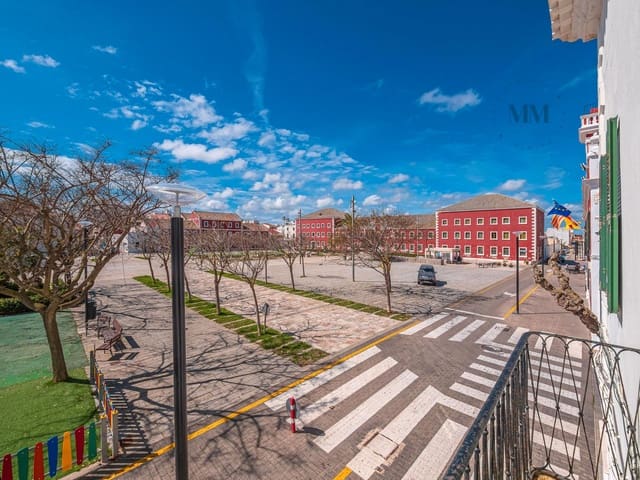 Casa de 6 habitaciones en Es Castell en venta - 520.000 € (Ref: 8882271)