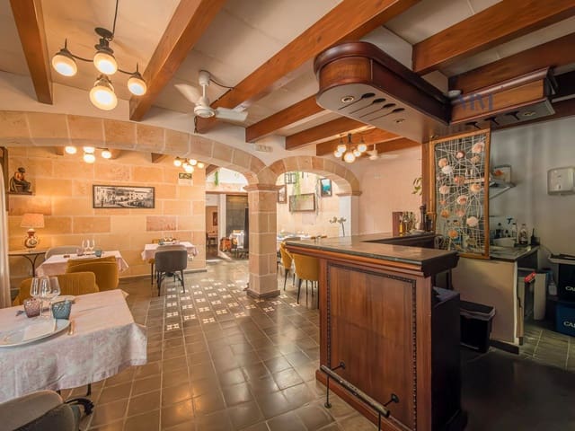 1 makuuhuone Ravintola/baari myytävänä paikassa Es Mercadal - 420 000 € (Ref: 9082594)