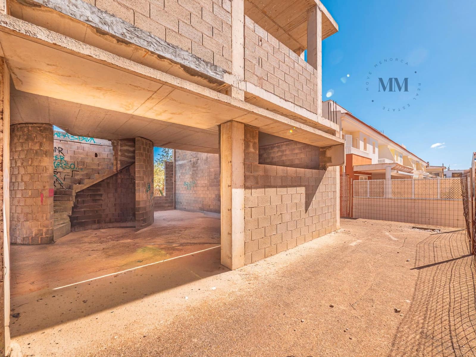 4 soveværelse Villa til salg i Mahon / Mao med swimmingpool garage - € 680.000 (Ref: 9319823)