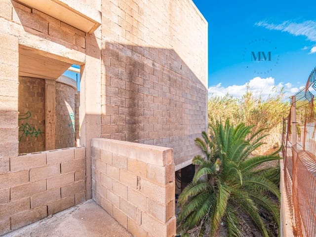 4 soveværelse Villa til salg i Mahón / Maó med swimmingpool garage - € 680.000 (Ref: 9319823)