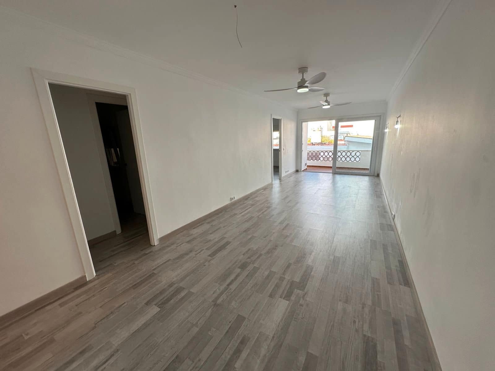 3 chambre Appartement à vendre à Es Castell - 299 000 € (Ref: 9319824)