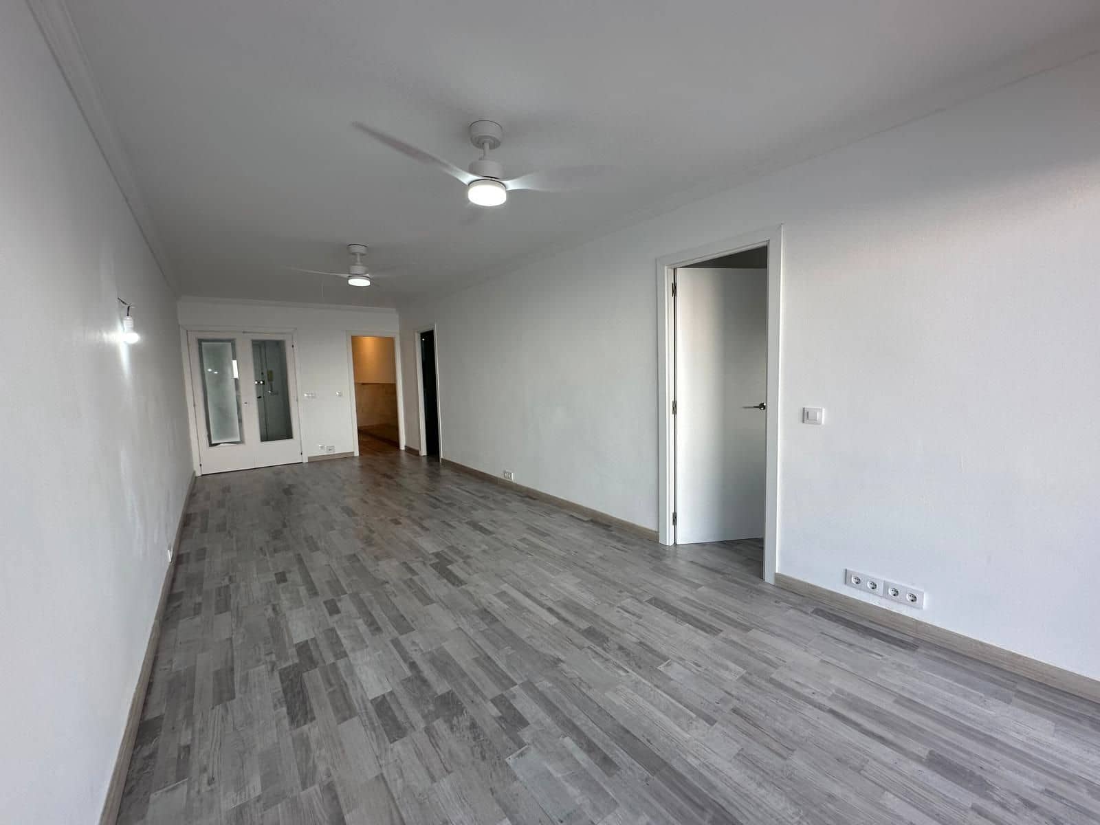 3 chambre Appartement à vendre à Es Castell - 299 000 € (Ref: 9319824)