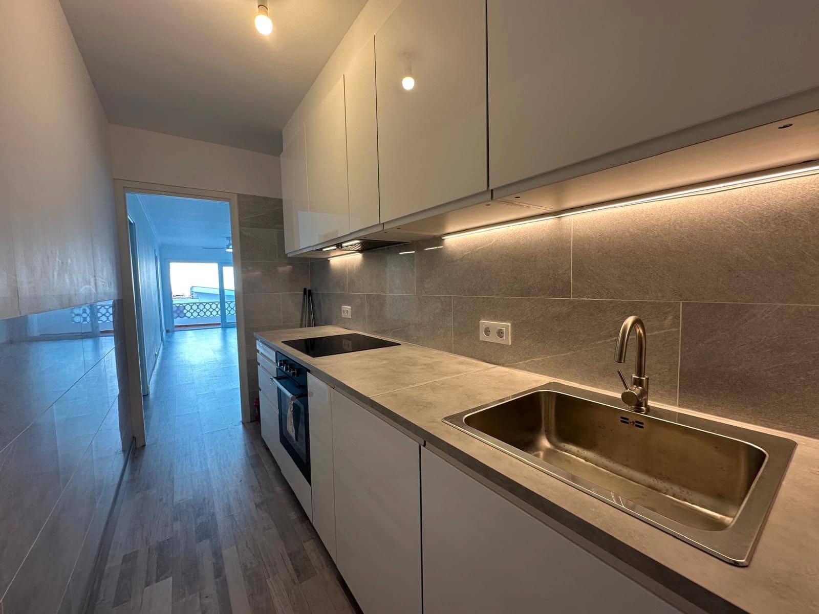 3 chambre Appartement à vendre à Es Castell - 299 000 € (Ref: 9319824)