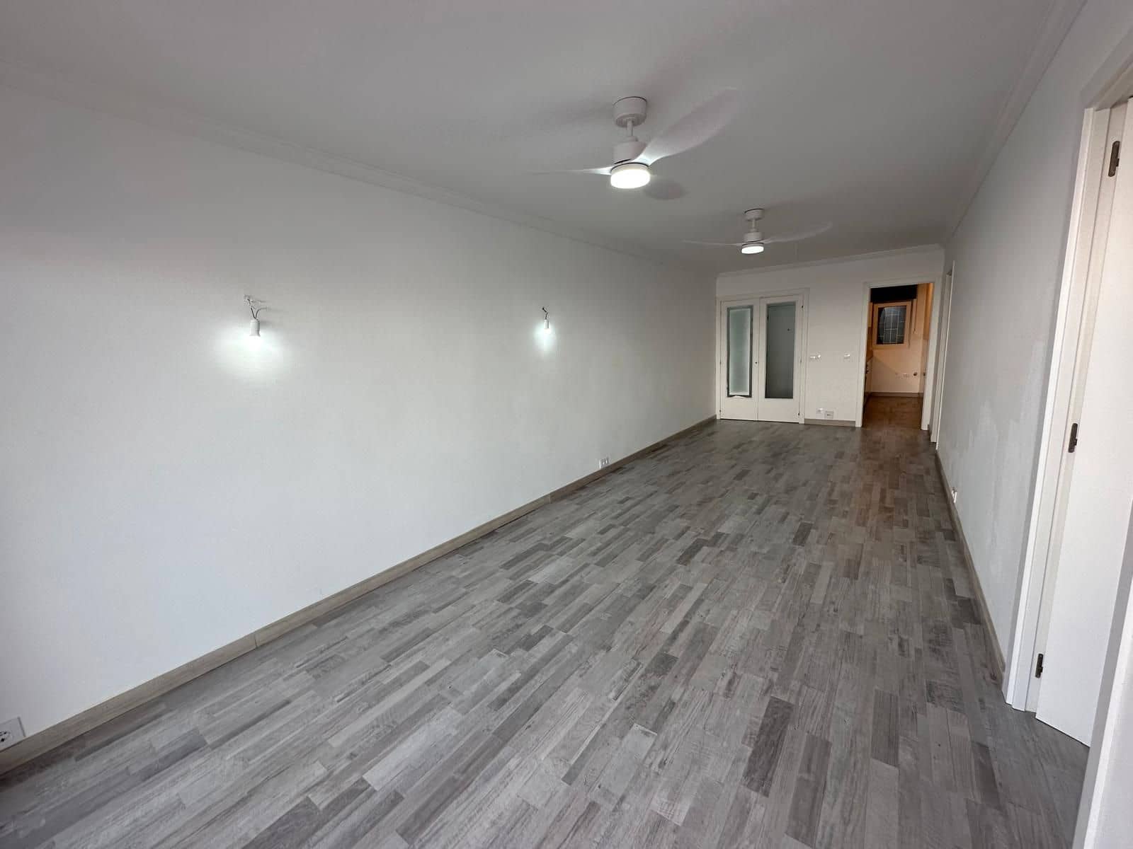 3 chambre Appartement à vendre à Es Castell - 299 000 € (Ref: 9319824)