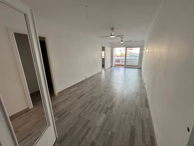 3 chambre Appartement à vendre à Es Castell - 299 000 € (Ref: 9319824)