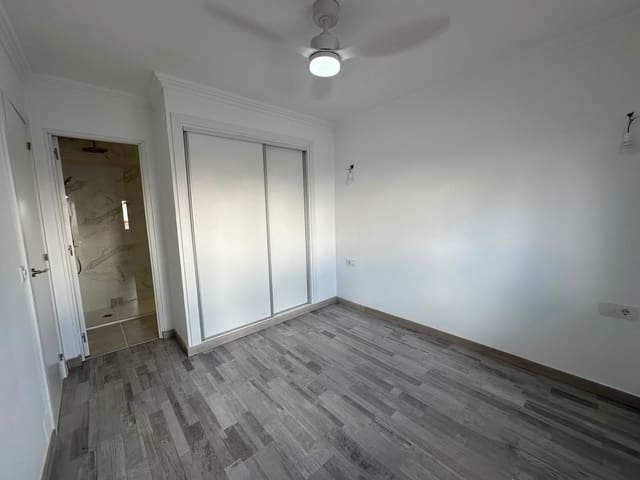 3 chambre Appartement à vendre à Es Castell - 299 000 € (Ref: 9319824)