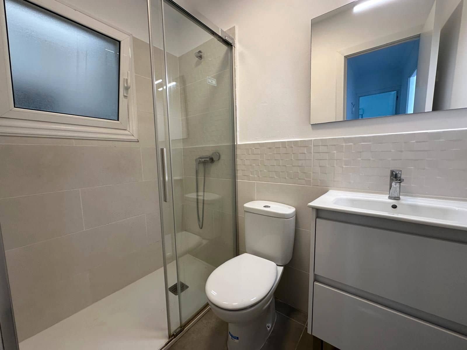 3 chambre Appartement à vendre à Es Castell - 299 000 € (Ref: 9319824)