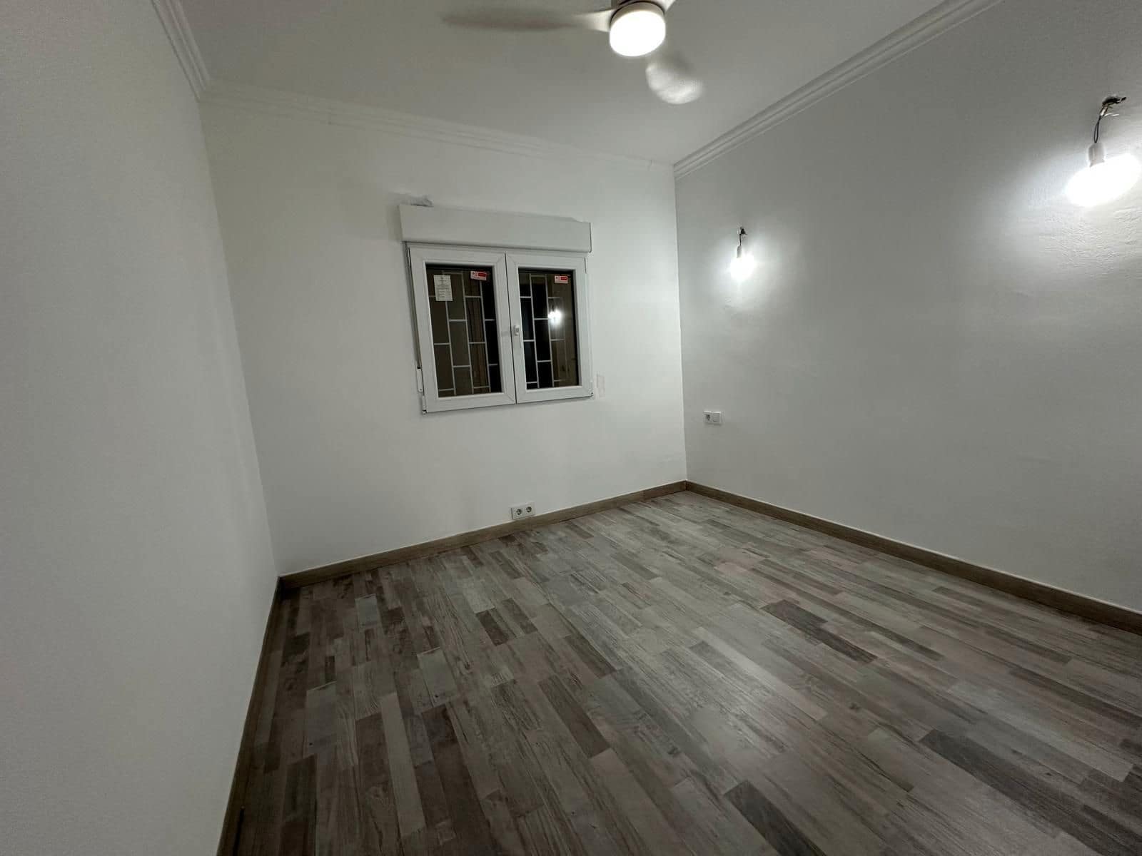 3 chambre Appartement à vendre à Es Castell - 299 000 € (Ref: 9319824)