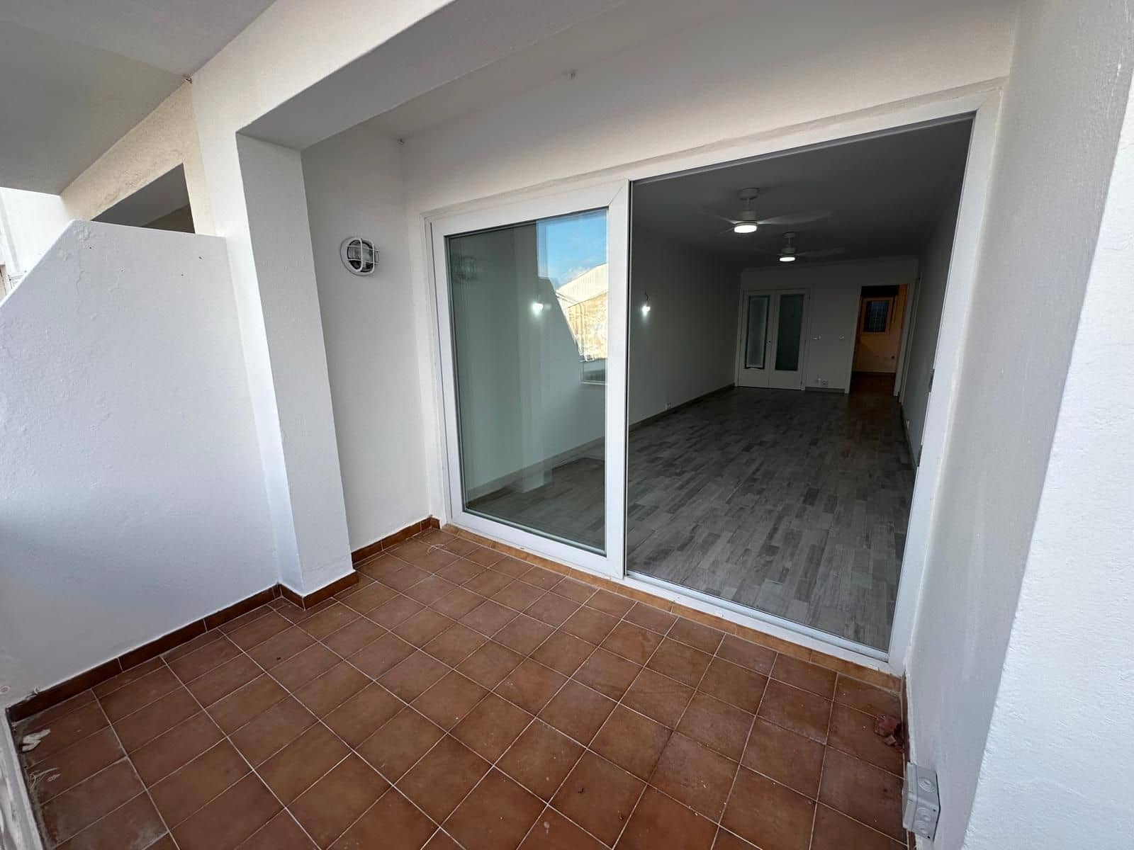 3 chambre Appartement à vendre à Es Castell - 299 000 € (Ref: 9319824)