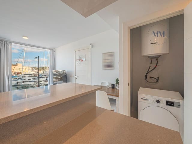 2 slaapkamer Appartement te koop in Mahón / Maó met zwembad - € 469.999 (Ref: 9449595)