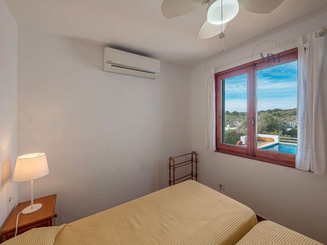 4 sypialnia Willa na sprzedaż w Es Canutells, Mahón / Maó z basenem - 799 950 € (Ref: 9541941)