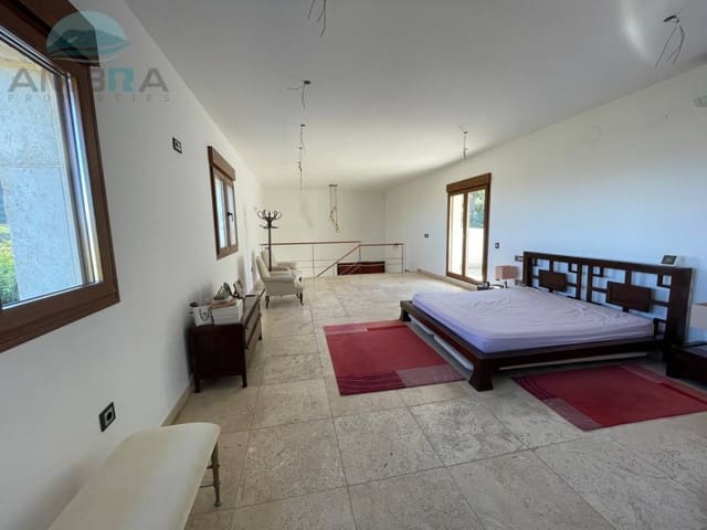 4 camera da letto Villa in vendita in Pego - 840.000 € (Rif: 9412536)
