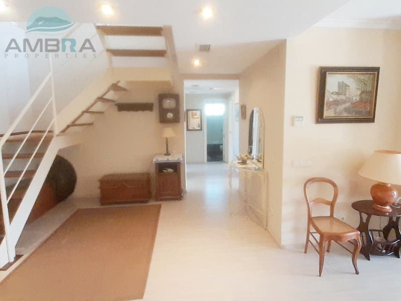 4 soverom Penthouse til salgs i Denia med svømmebasseng garasje - € 650 000 (Ref: 9412546)