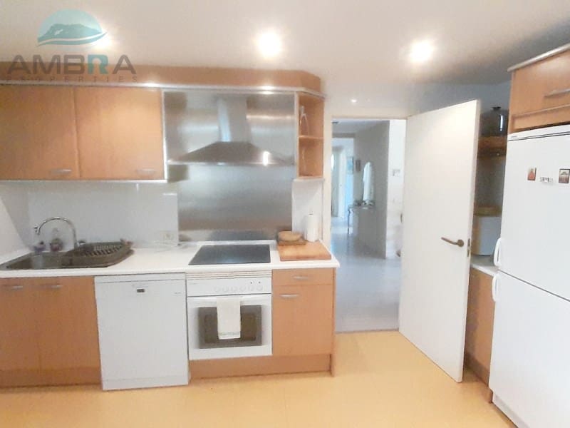 4 soverom Penthouse til salgs i Denia med svømmebasseng garasje - € 650 000 (Ref: 9412546)