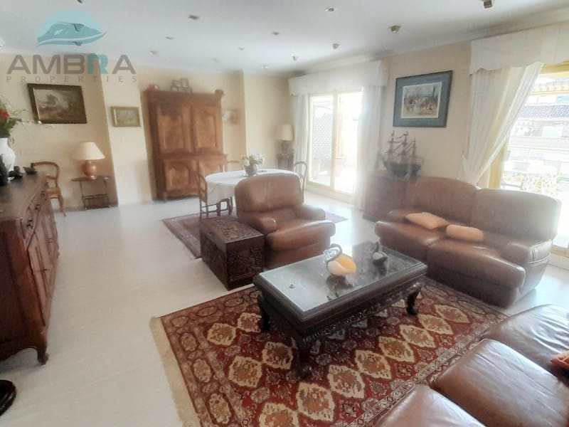 4 soverom Penthouse til salgs i Denia med svømmebasseng garasje - € 650 000 (Ref: 9412546)