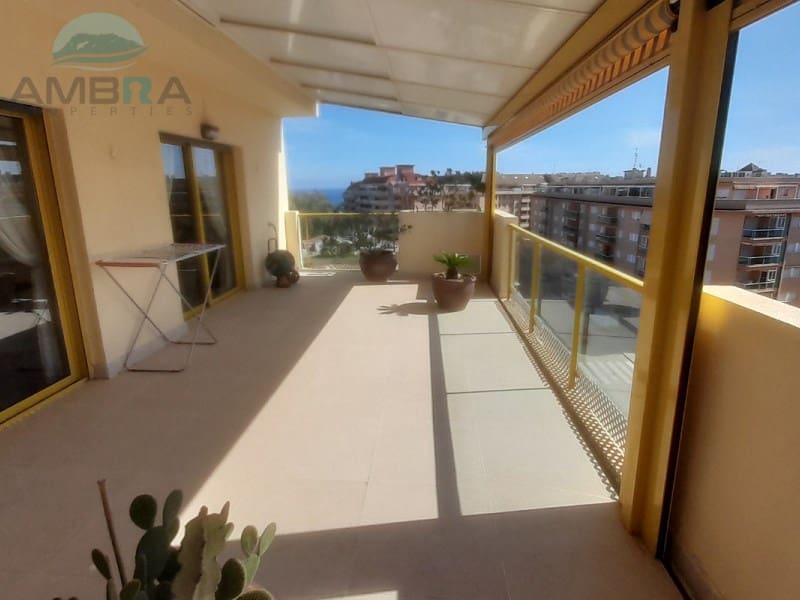 4 soverom Penthouse til salgs i Denia med svømmebasseng garasje - € 650 000 (Ref: 9412546)