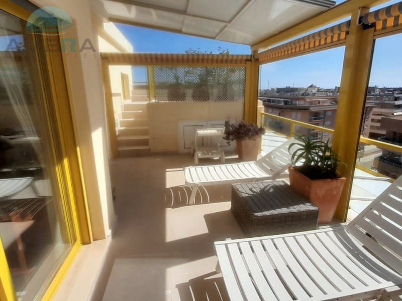 4 soverom Penthouse til salgs i Denia med svømmebasseng garasje - € 650 000 (Ref: 9412546)