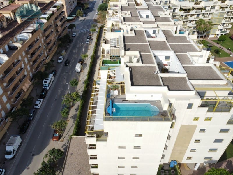 4 soverom Penthouse til salgs i Denia med svømmebasseng garasje - € 650 000 (Ref: 9412546)