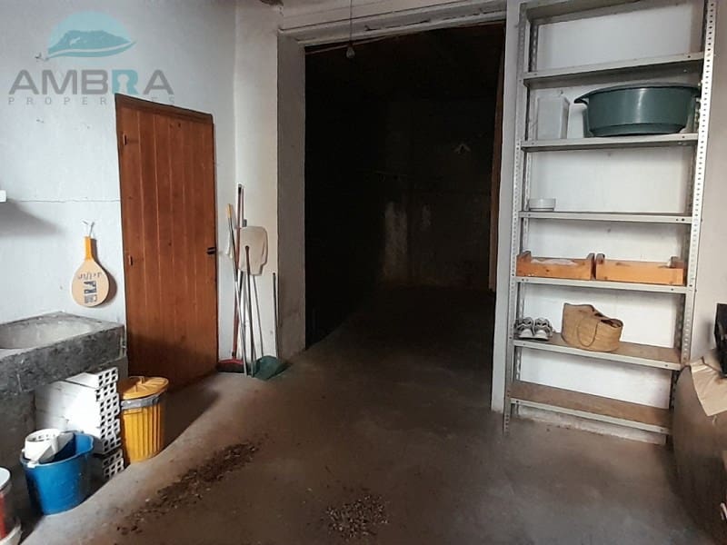 4 bedroom Townhouse for sale in L'Atzuvia - € 136,500 (Ref: 9412553)