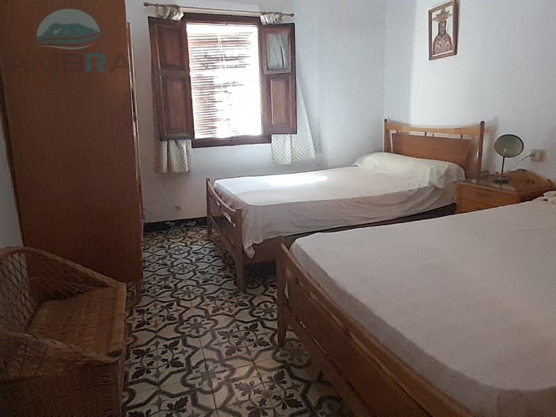 4 bedroom Townhouse for sale in L'Atzuvia - € 136,500 (Ref: 9412553)