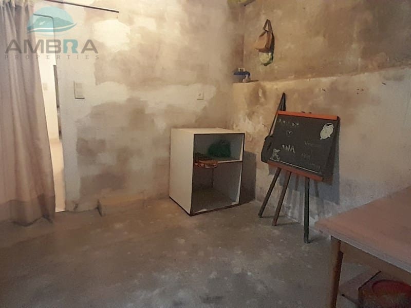 4 bedroom Townhouse for sale in L'Atzuvia - € 136,500 (Ref: 9412553)