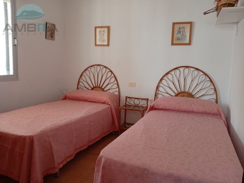 Chalet de 3 habitaciones en Oliva Nova en venta - 300.000 € (Ref: 9412558)