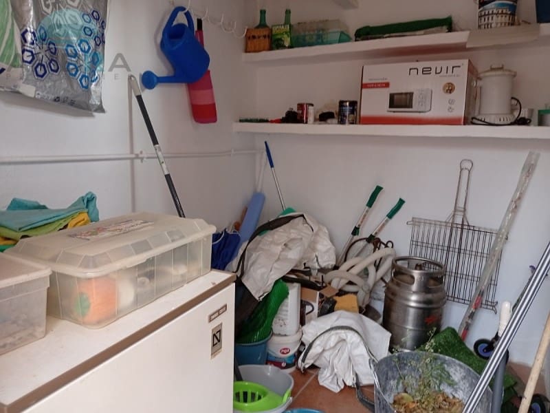 Chalet de 3 habitaciones en Oliva Nova en venta - 300.000 € (Ref: 9412558)