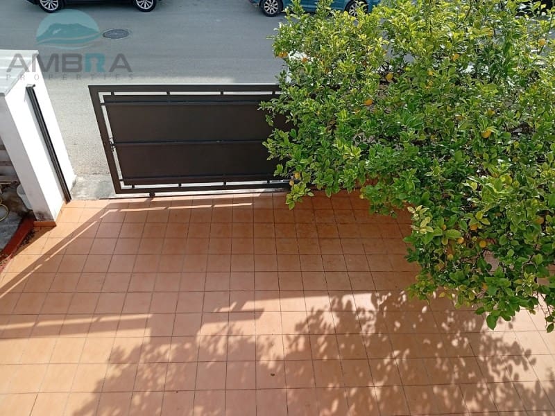 Chalet de 3 habitaciones en Oliva Nova en venta - 300.000 € (Ref: 9412558)