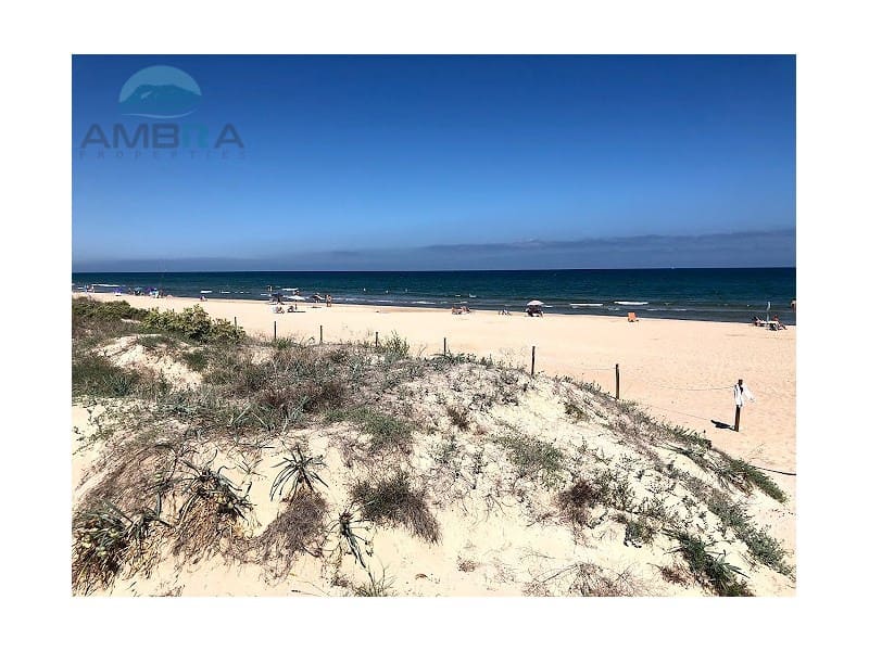 Chalet de 3 habitaciones en Oliva Nova en venta - 300.000 € (Ref: 9412558)