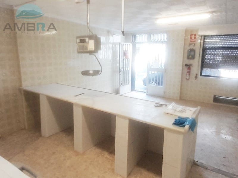 Commercial for sale in Pego - € 40,000 (Ref: 9412560)