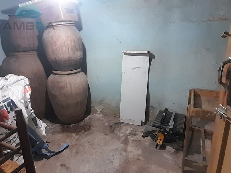 5 bedroom Townhouse for sale in Castell de Castells with garage - € 160,000 (Ref: 9412563)