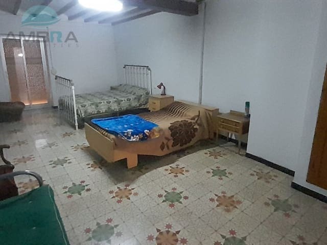 Casa de 5 habitaciones en Castell de Castells en venta con garaje - 160.000 € (Ref: 9412563)