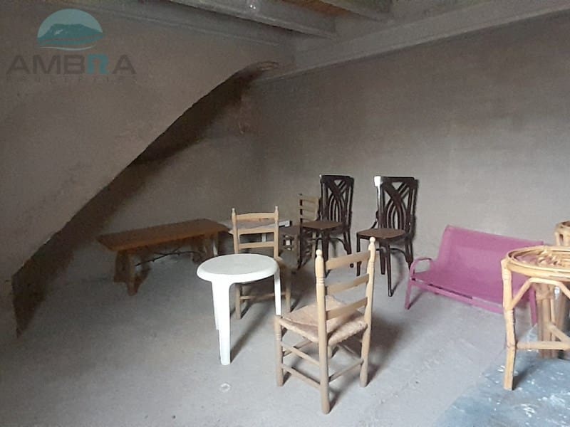 5 bedroom Townhouse for sale in Castell de Castells with garage - € 160,000 (Ref: 9412563)