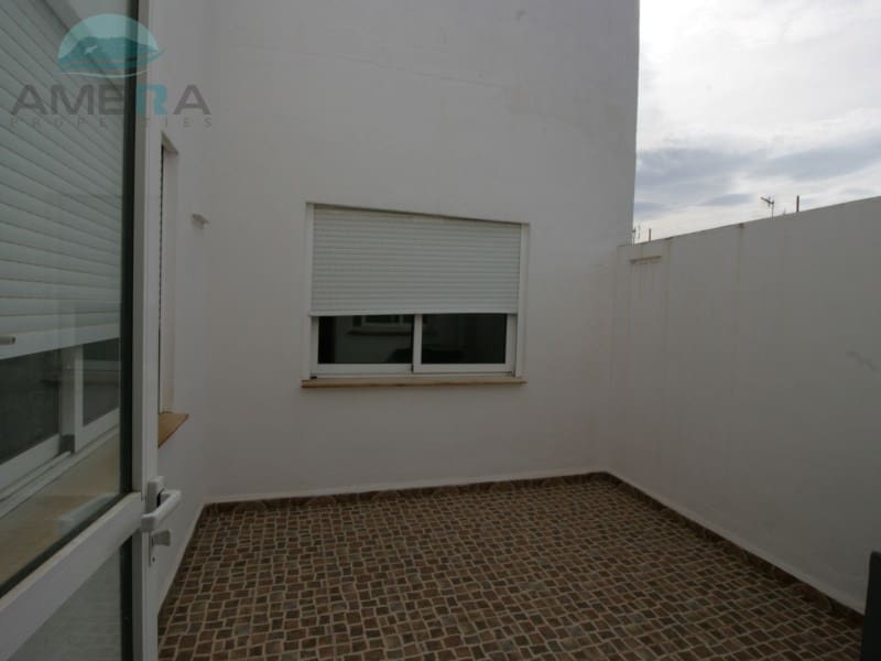 Chalet de 7 habitaciones en Pego en venta - 300.000 € (Ref: 9412571)