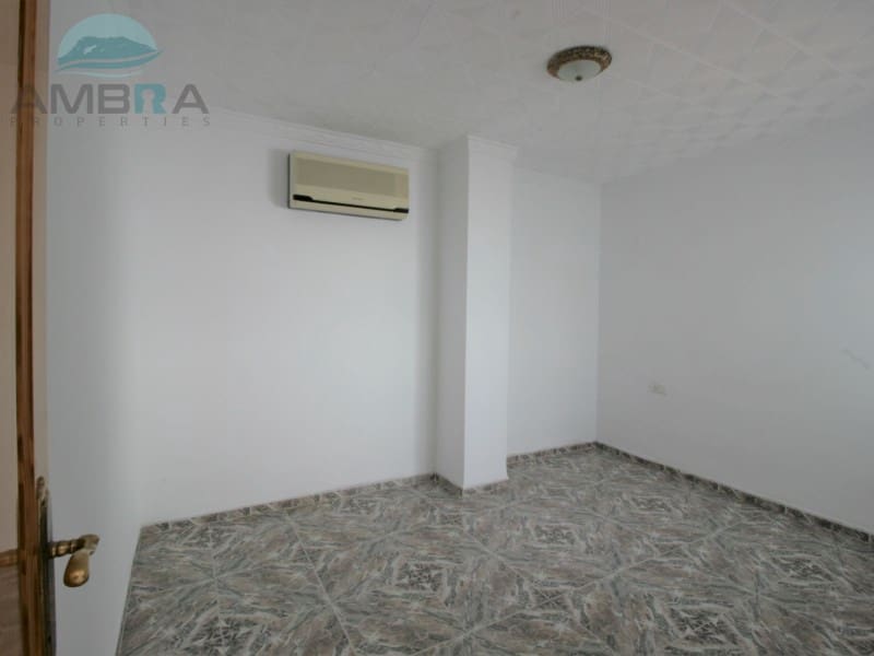 Chalet de 7 habitaciones en Pego en venta - 300.000 € (Ref: 9412571)